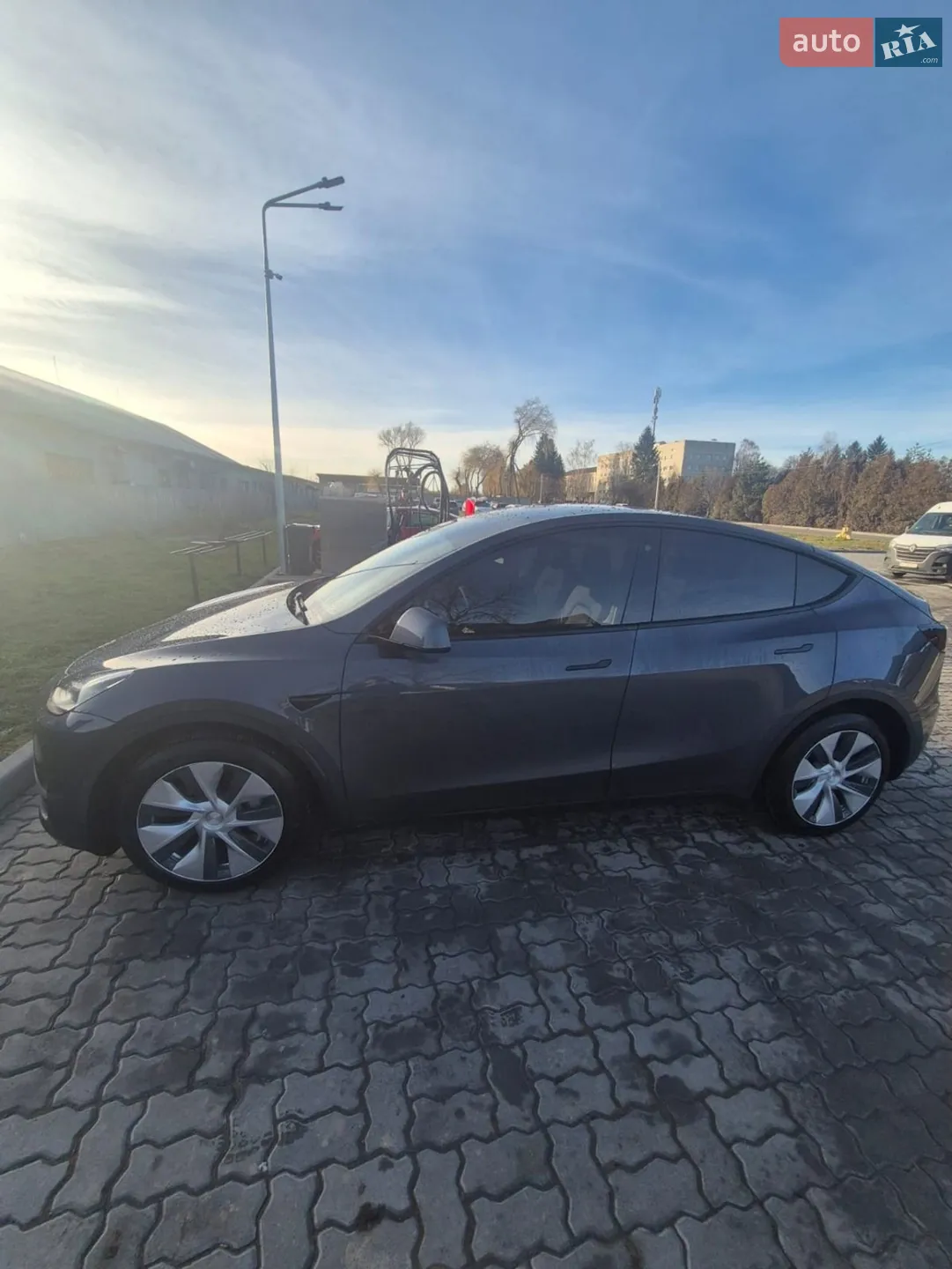 2020 Tesla Model Y - мініатюра 7