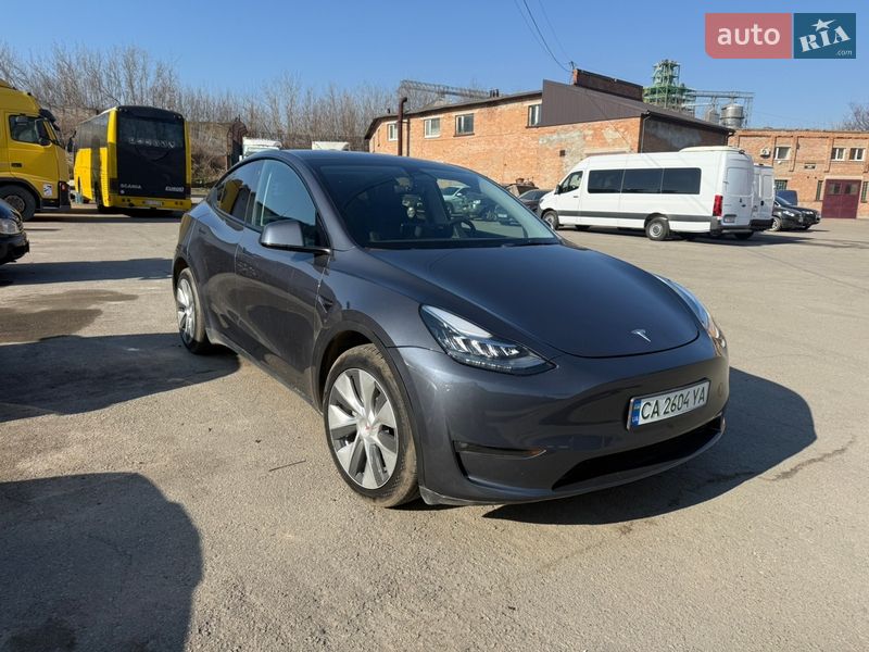 Tesla Model Y 2022