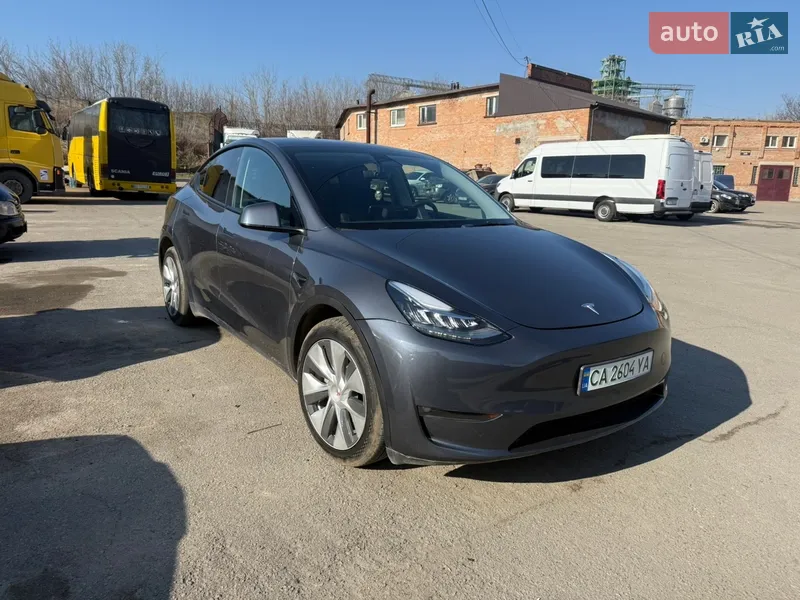 Tesla Model Y