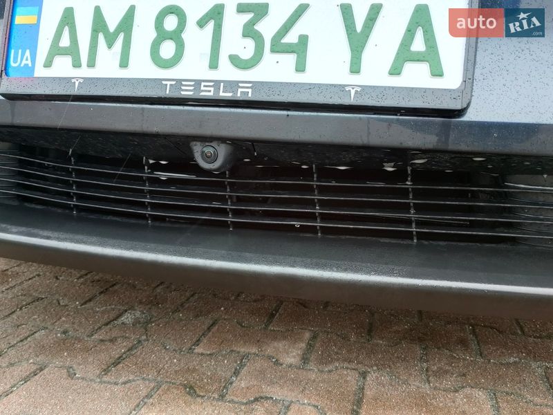 Внедорожник / Кроссовер Tesla Model Y 2025 в Киеве