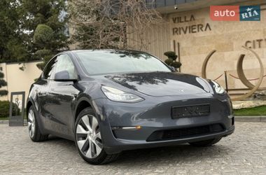 Позашляховик / Кросовер Tesla Model Y 2023 в Львові