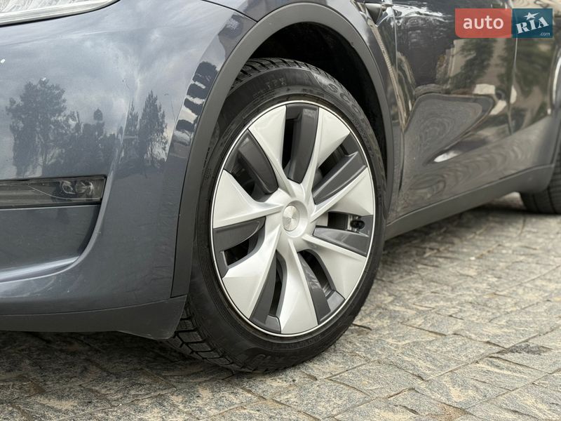 Позашляховик / Кросовер Tesla Model Y 2023 в Львові фото 7 Позашляховик / Кросовер Tesla Model Y 2023 в Львові