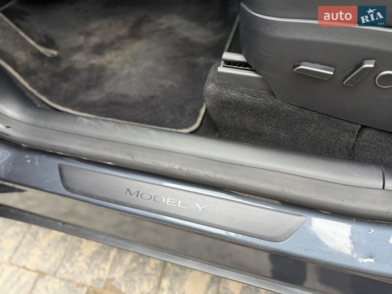Позашляховик / Кросовер Tesla Model Y 2023 в Львові фото 21 Позашляховик / Кросовер Tesla Model Y 2023 в Львові