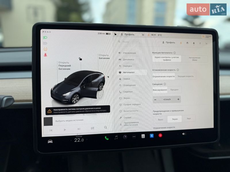 Позашляховик / Кросовер Tesla Model Y 2023 в Львові фото 32 Позашляховик / Кросовер Tesla Model Y 2023 в Львові