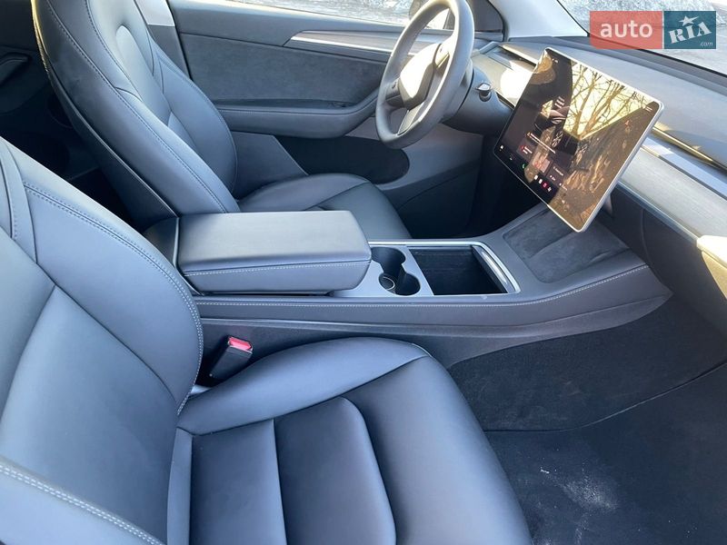 Позашляховик / Кросовер Tesla Model Y 2022 в Рівному