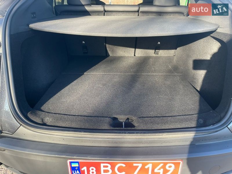 Позашляховик / Кросовер Tesla Model Y 2025 в Рівному