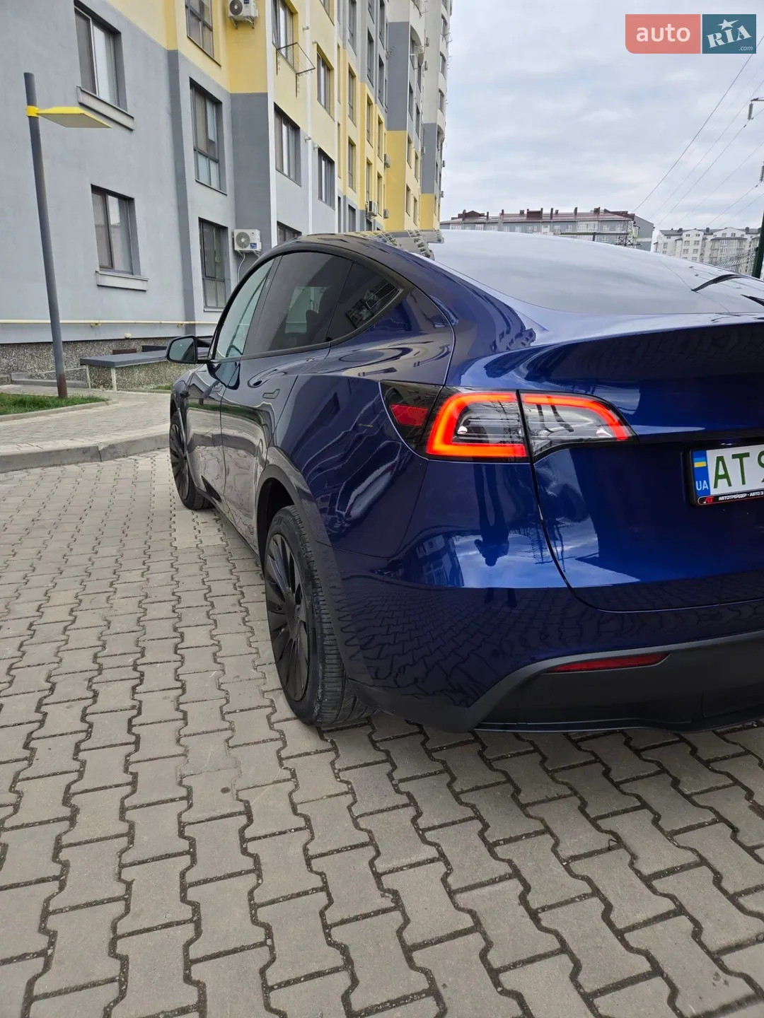 2023 Tesla Model Y - мініатюра 5