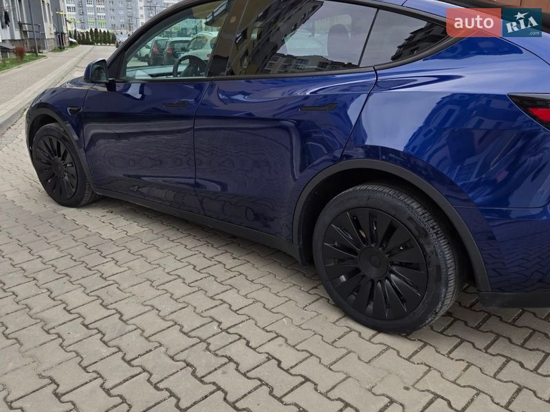 Позашляховик / Кросовер Tesla Model Y 2023 в Івано-Франківську фото 6 Позашляховик / Кросовер Tesla Model Y 2023 в Івано-Франківську