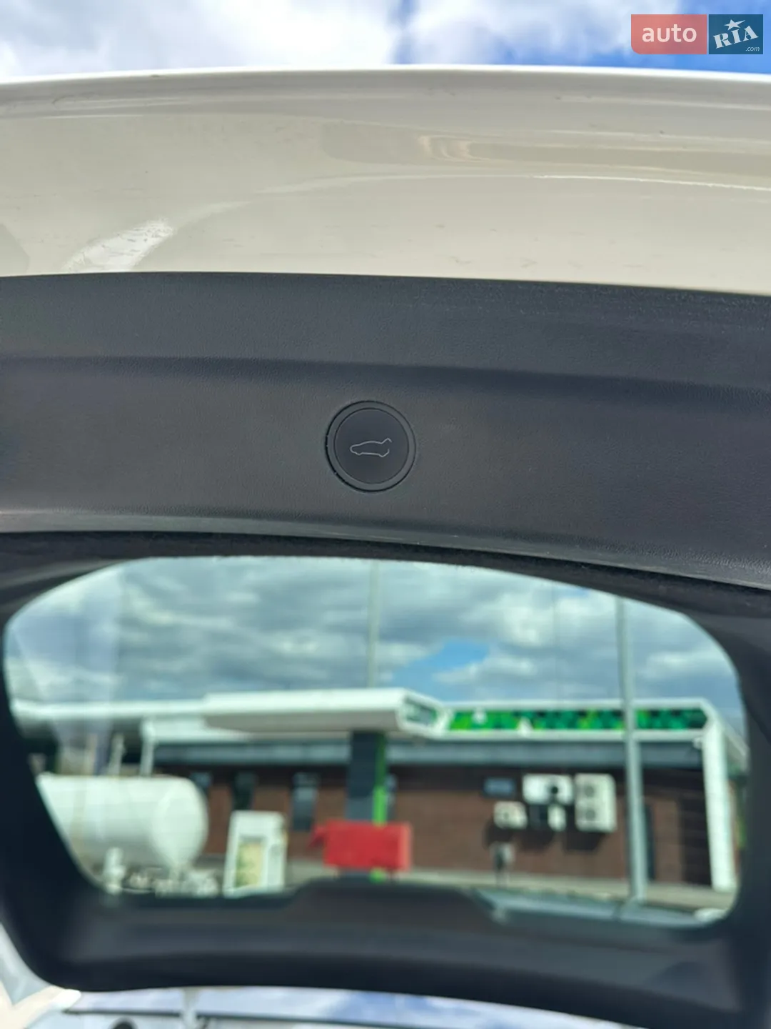 2022 Tesla Model Y - мініатюра 15