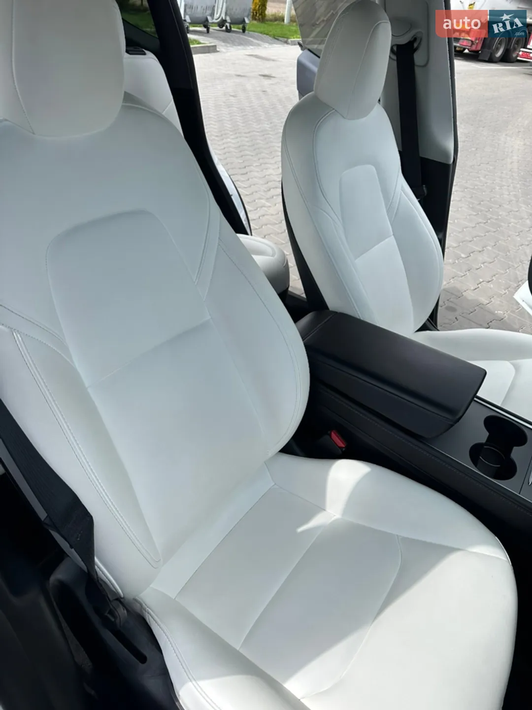 2022 Tesla Model Y - мініатюра 20