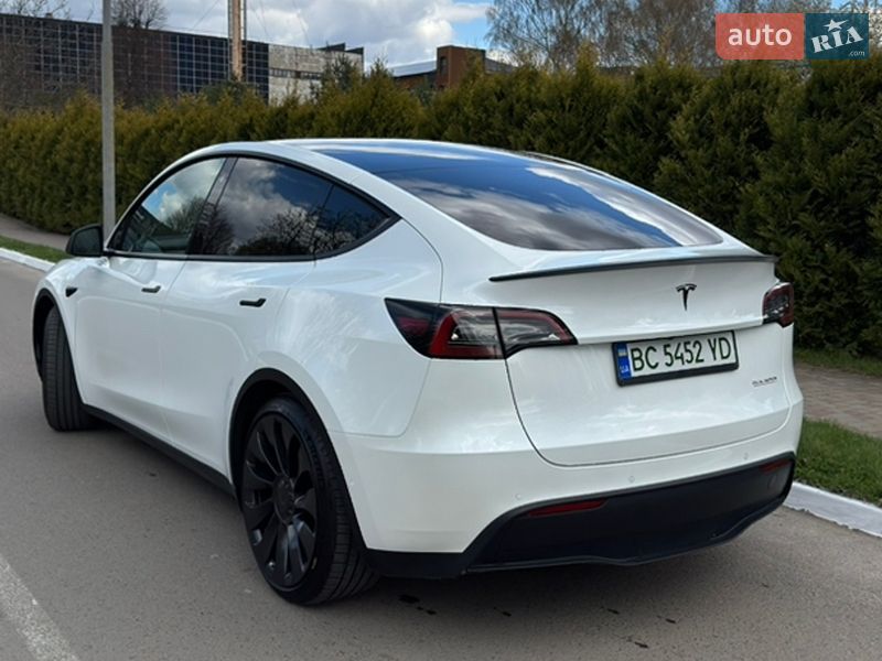 Внедорожник / Кроссовер Tesla Model Y 2022 в Луцке