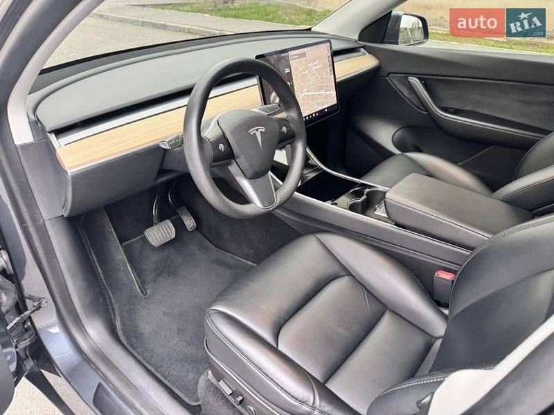 Внедорожник / Кроссовер Tesla Model Y 2021 в Днепре