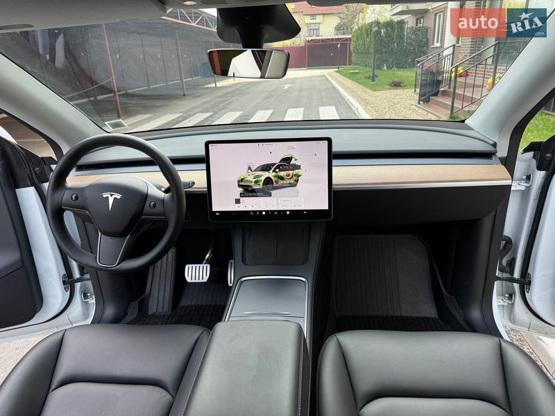 Позашляховик / Кросовер Tesla Model Y 2024 в Запоріжжі