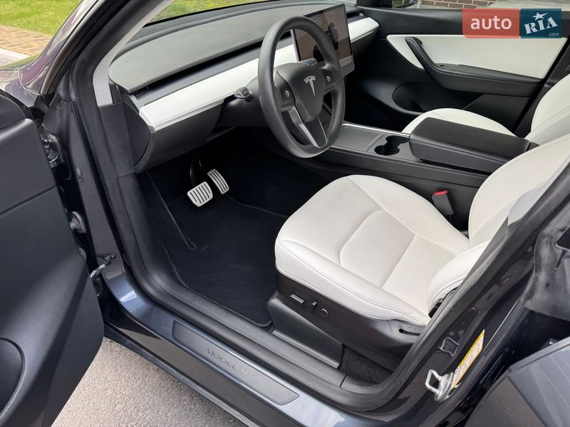 Позашляховик / Кросовер Tesla Model Y 2022 в Запоріжжі