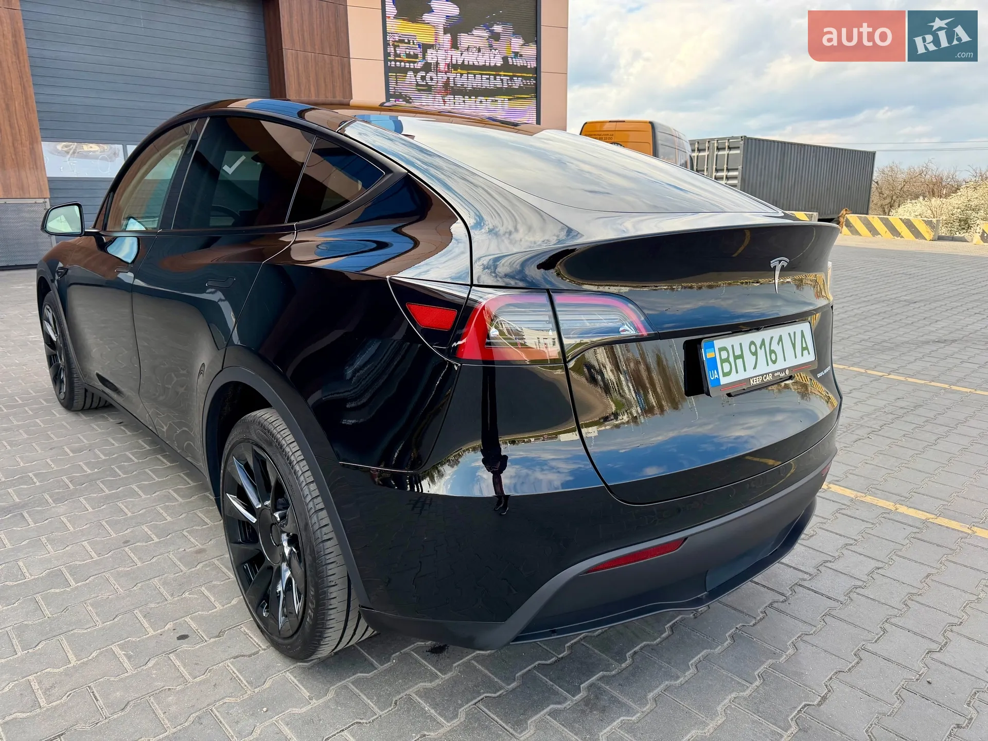 2023 Tesla Model Y - мініатюра 5