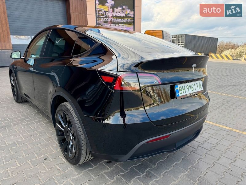 Внедорожник / Кроссовер Tesla Model Y 2023 в Одессе