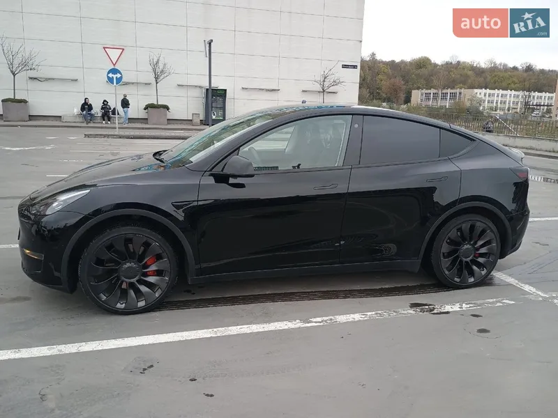 Tesla Model Y 2022