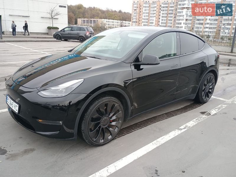 Внедорожник / Кроссовер Tesla Model Y 2022 в Львове