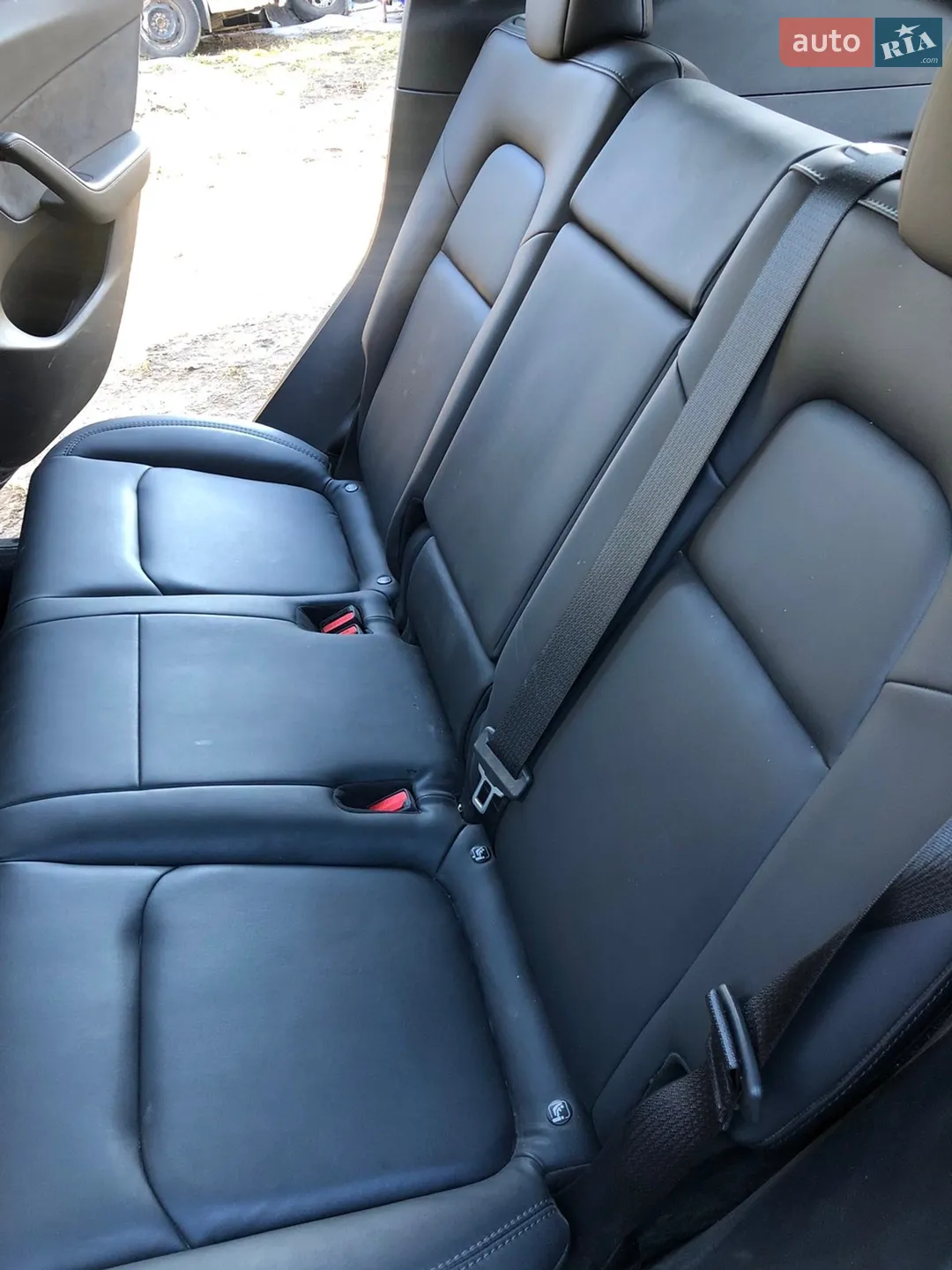2022 Tesla Model Y - мініатюра 3