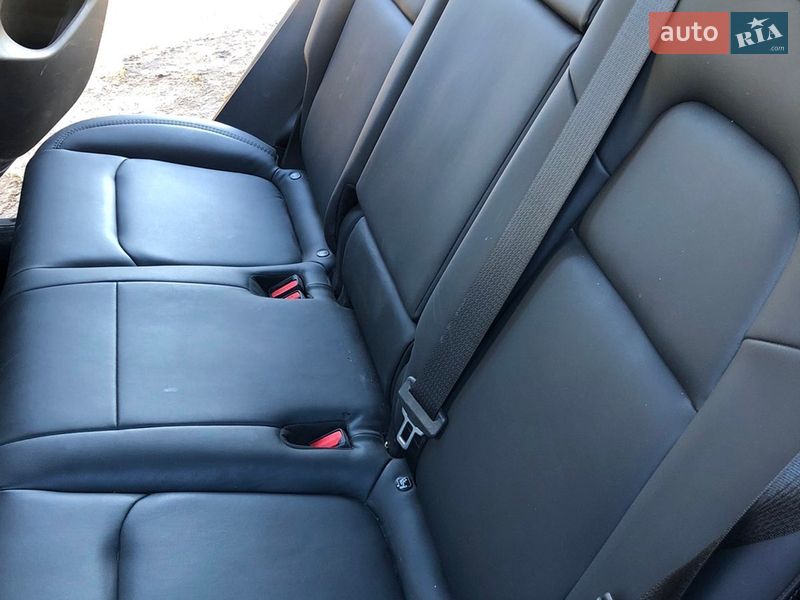 Позашляховик / Кросовер Tesla Model Y 2022 в Кременчуці фото 3 Позашляховик / Кросовер Tesla Model Y 2022 в Кременчуці