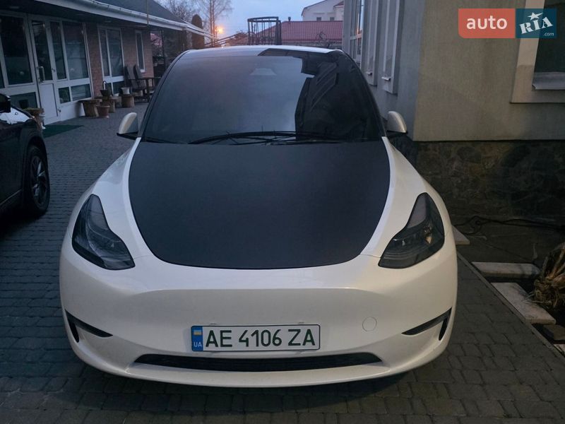 Tesla Model Y 2023 Tesla Model Y 2023
