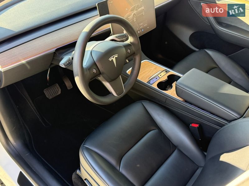 Внедорожник / Кроссовер Tesla Model Y 2022 в Киеве фото 11 Внедорожник / Кроссовер Tesla Model Y 2022 в Киеве