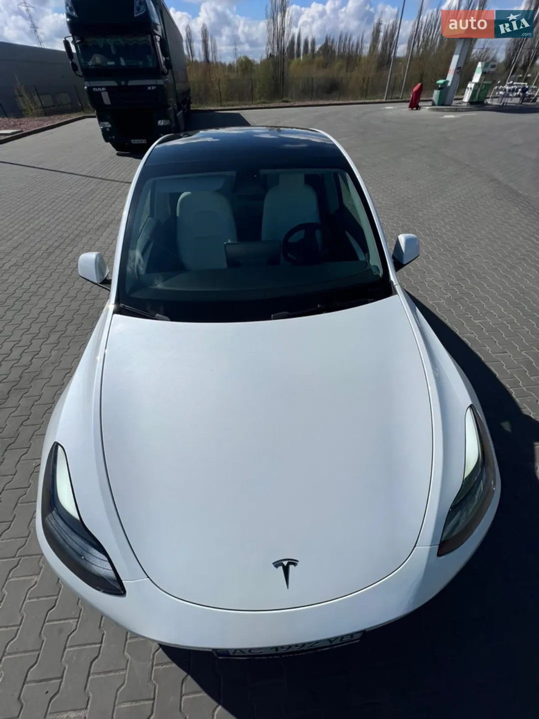 2022 Tesla Model Y - мініатюра 9