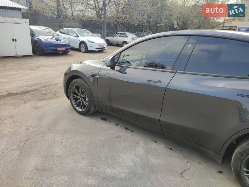 Внедорожник / Кроссовер Tesla Model Y 2024 в Киеве фото 7 Внедорожник / Кроссовер Tesla Model Y 2024 в Киеве