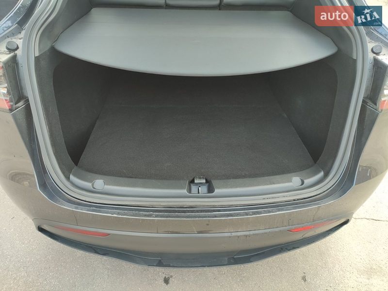 Внедорожник / Кроссовер Tesla Model Y 2024 в Киеве фото 13 Внедорожник / Кроссовер Tesla Model Y 2024 в Киеве