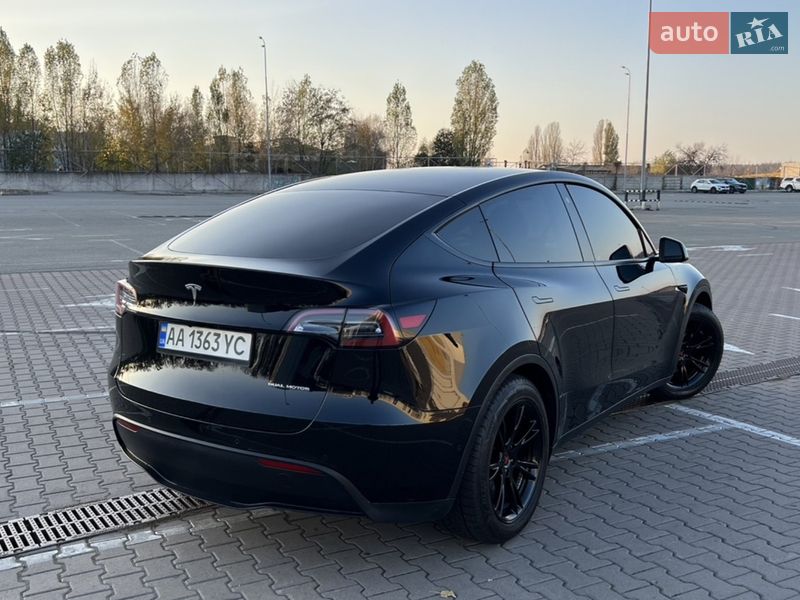 Внедорожник / Кроссовер Tesla Model Y 2022 в Киеве