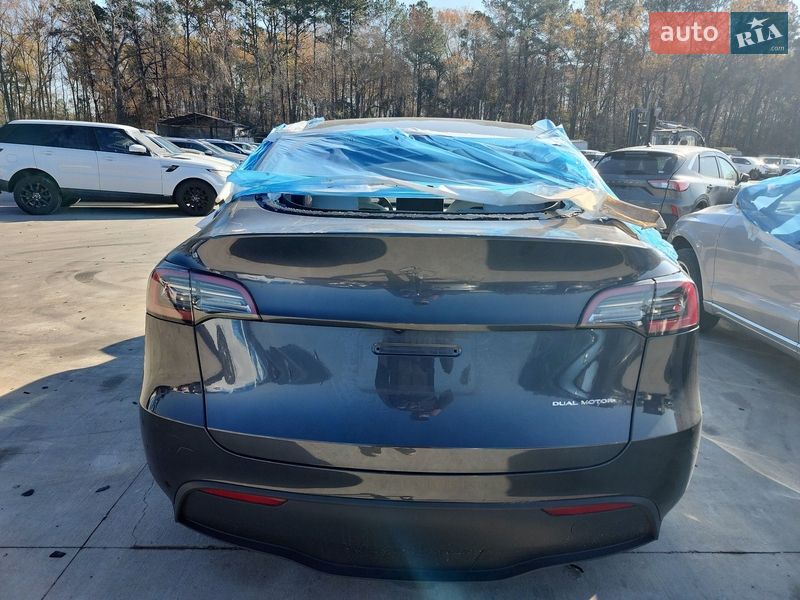 Внедорожник / Кроссовер Tesla Model Y 2024 в Запорожье