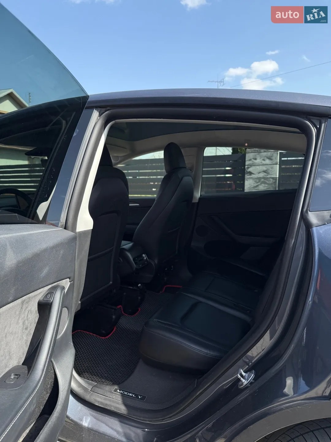 2022 Tesla Model Y - мініатюра 4