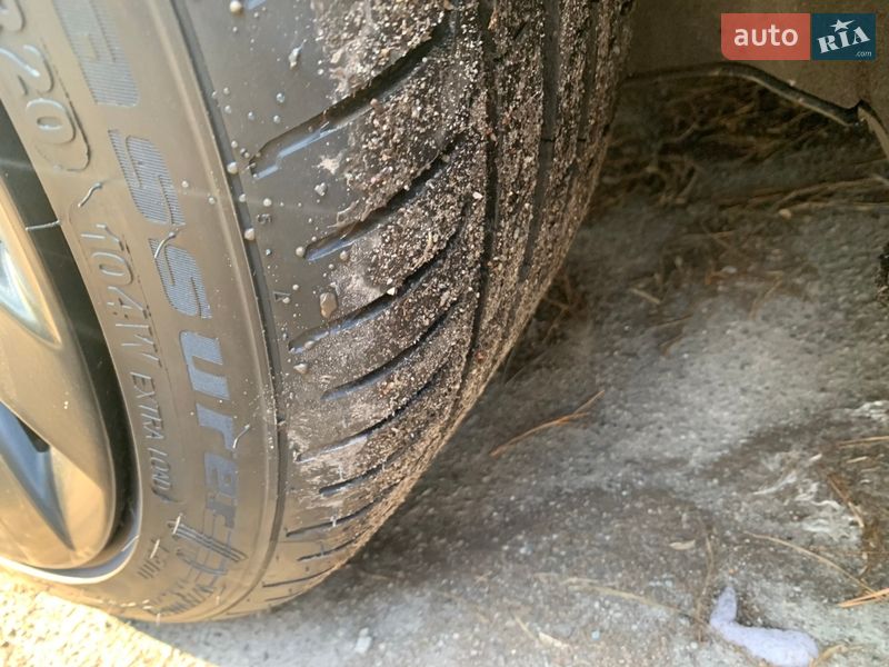 Внедорожник / Кроссовер Tesla Model Y 2022 в Киеве