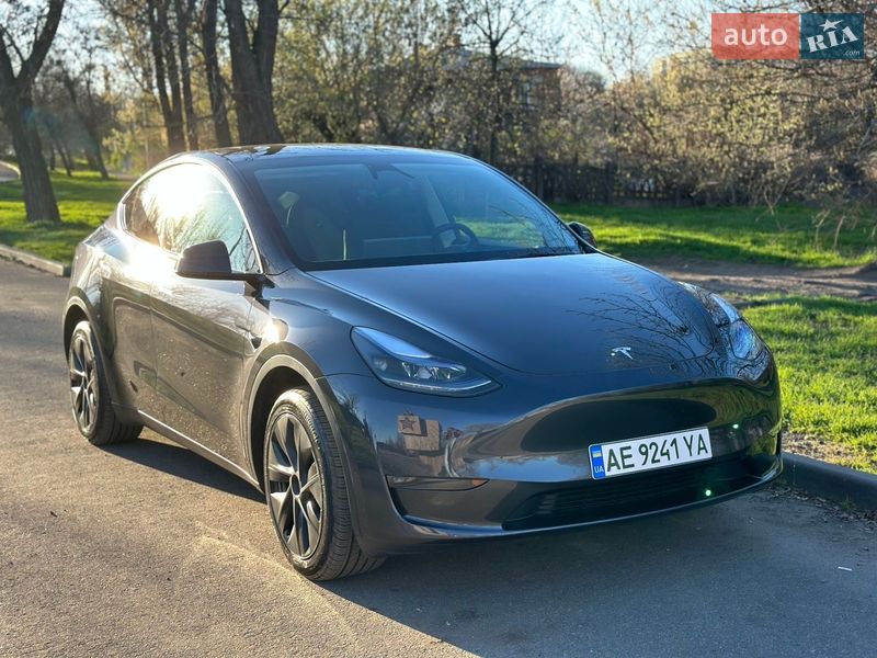 Tesla Model Y 2024 Tesla Model Y 2024