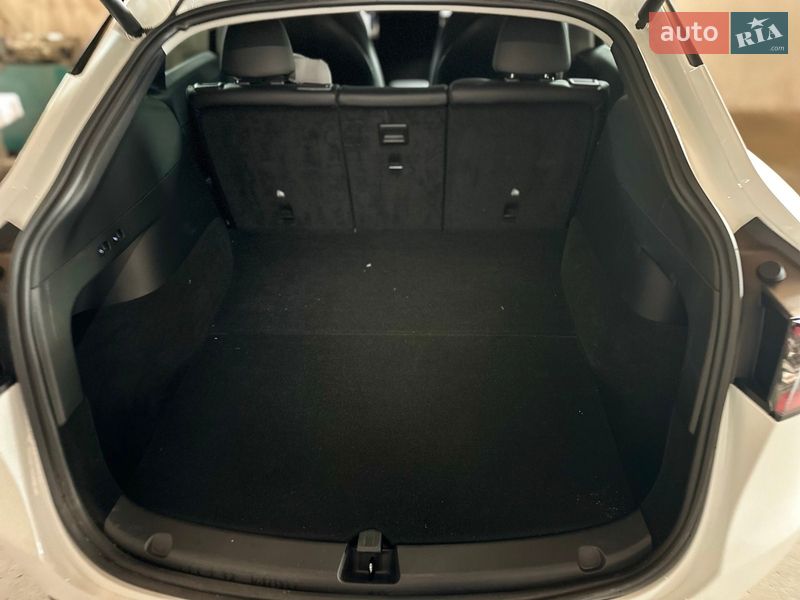 Внедорожник / Кроссовер Tesla Model Y 2021 в Каменец-Подольском