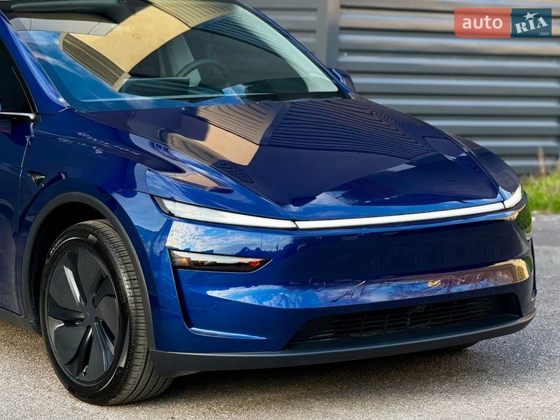 Позашляховик / Кросовер Tesla Model Y 2025 в Харкові