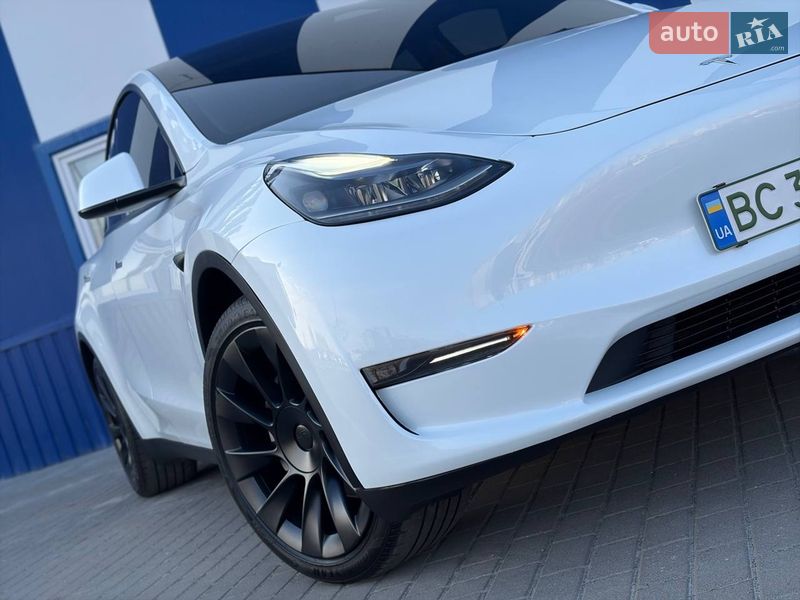 Внедорожник / Кроссовер Tesla Model Y 2024 в Дрогобыче