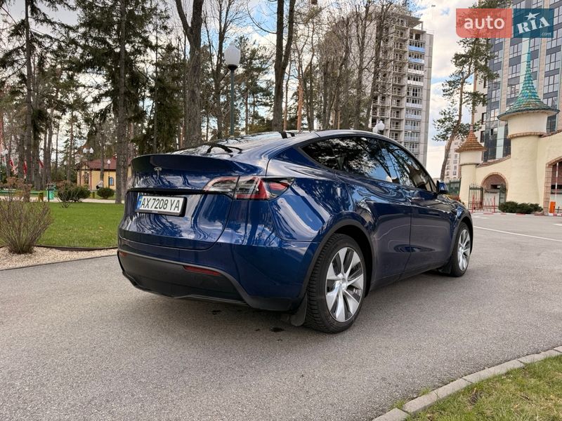 Внедорожник / Кроссовер Tesla Model Y 2023 в Харькове