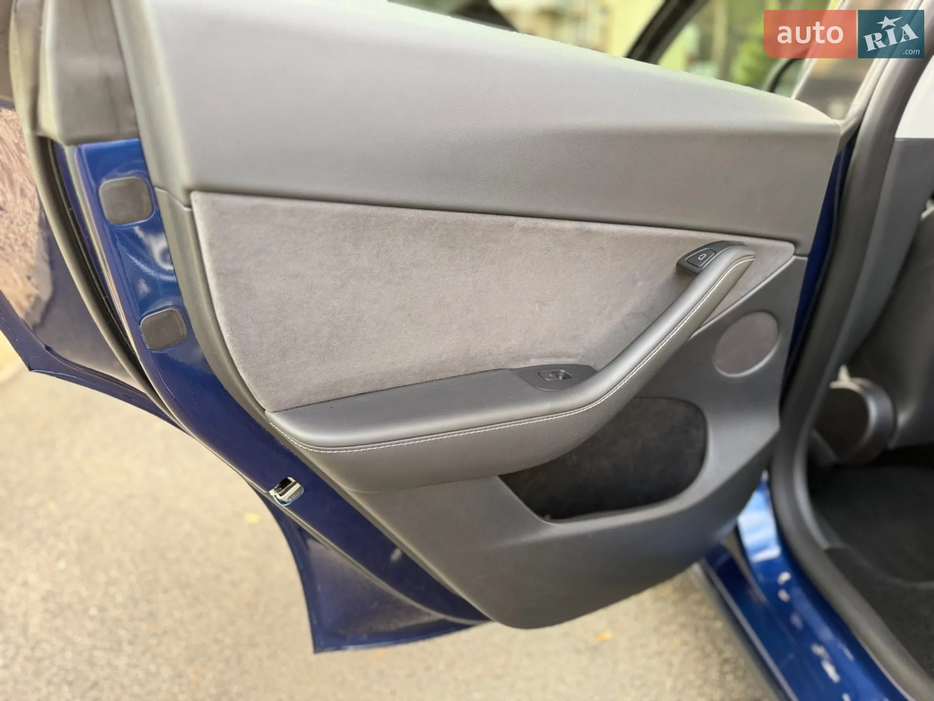 2023 Tesla Model Y - мініатюра 35