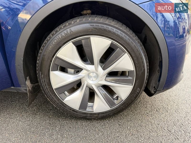 Внедорожник / Кроссовер Tesla Model Y 2023 в Харькове