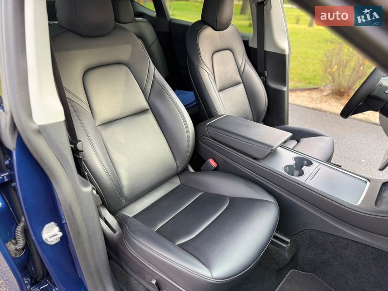 Внедорожник / Кроссовер Tesla Model Y 2023 в Харькове