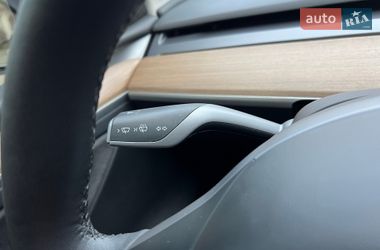 Позашляховик / Кросовер Tesla Model Y 2023 в Львові