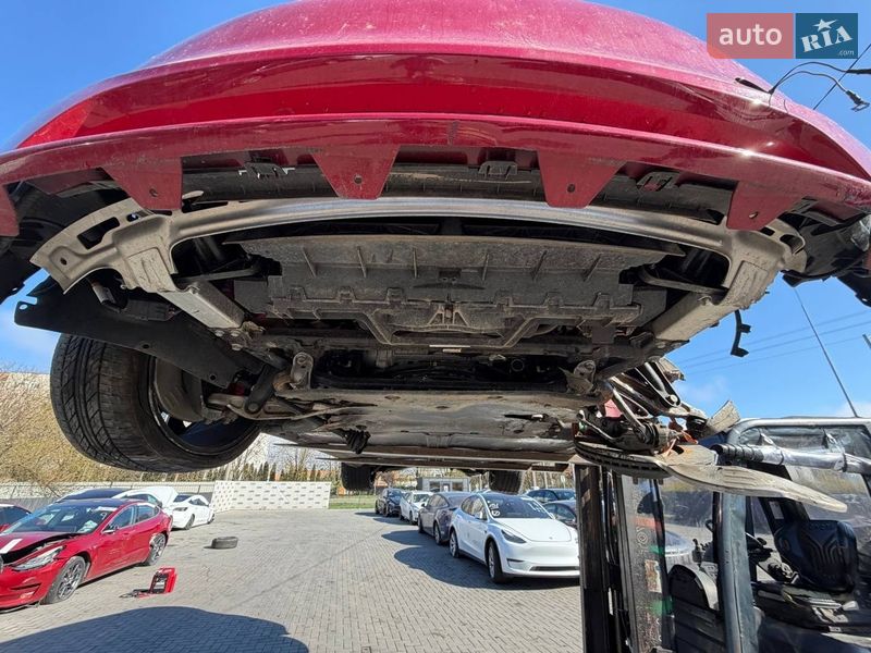 Внедорожник / Кроссовер Tesla Model Y 2021 в Луцке фото 20 Внедорожник / Кроссовер Tesla Model Y 2021 в Луцке