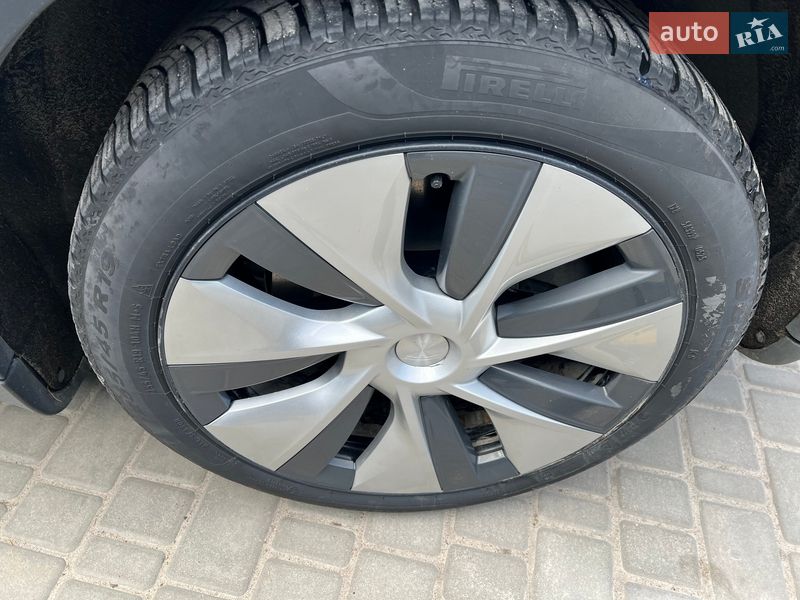 Позашляховик / Кросовер Tesla Model Y 2022 в Кропивницькому