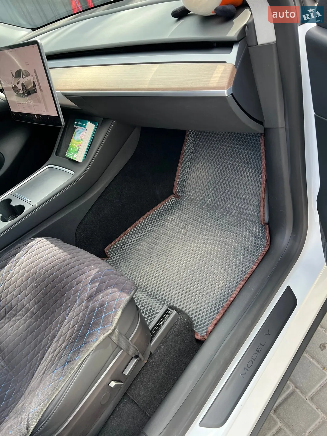 2022 Tesla Model Y - мініатюра 31