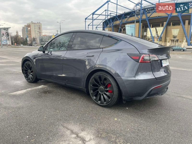 Позашляховик / Кросовер Tesla Model Y 2022 в Харкові