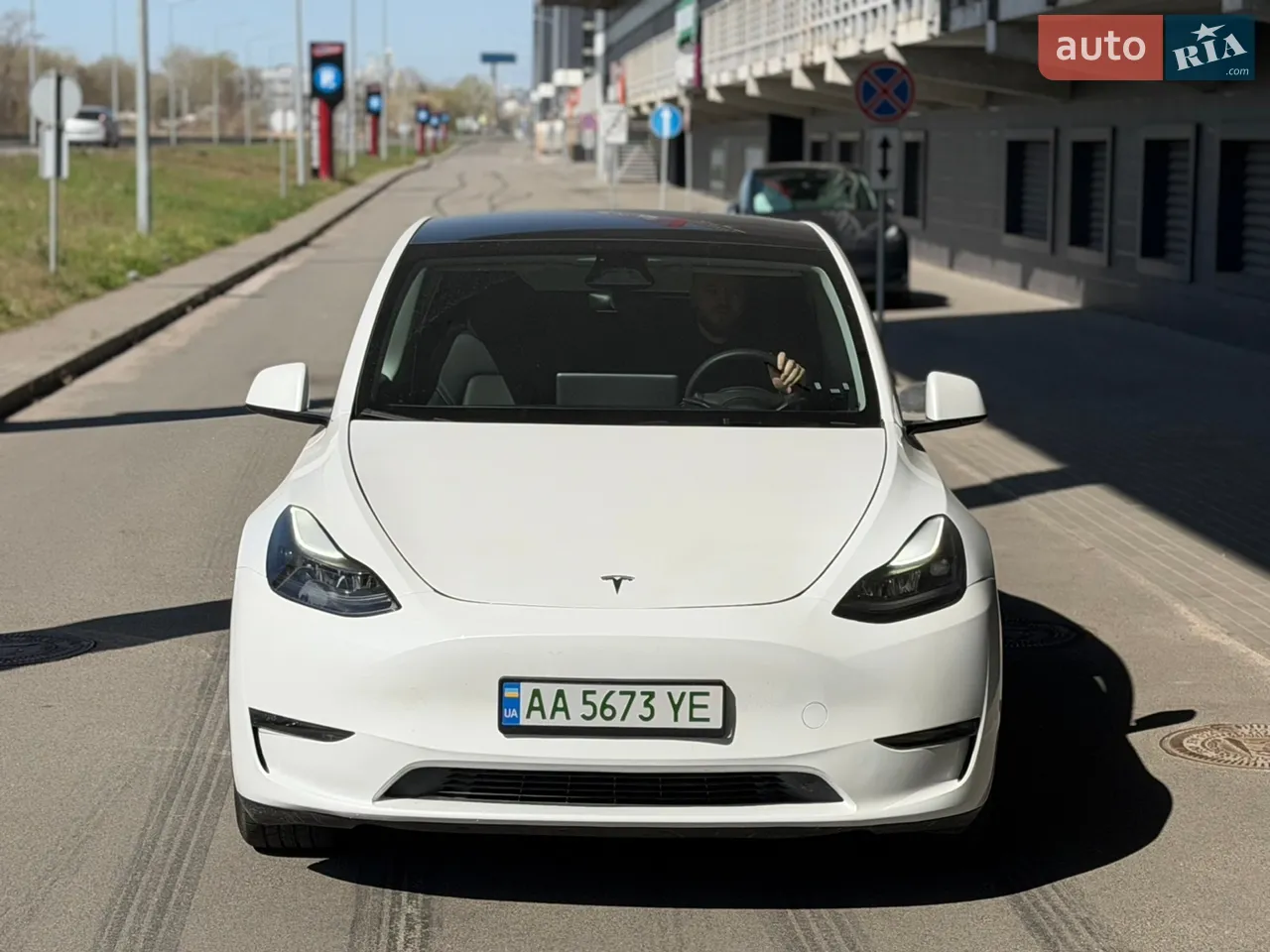 2024 Tesla Model Y - мініатюра 17