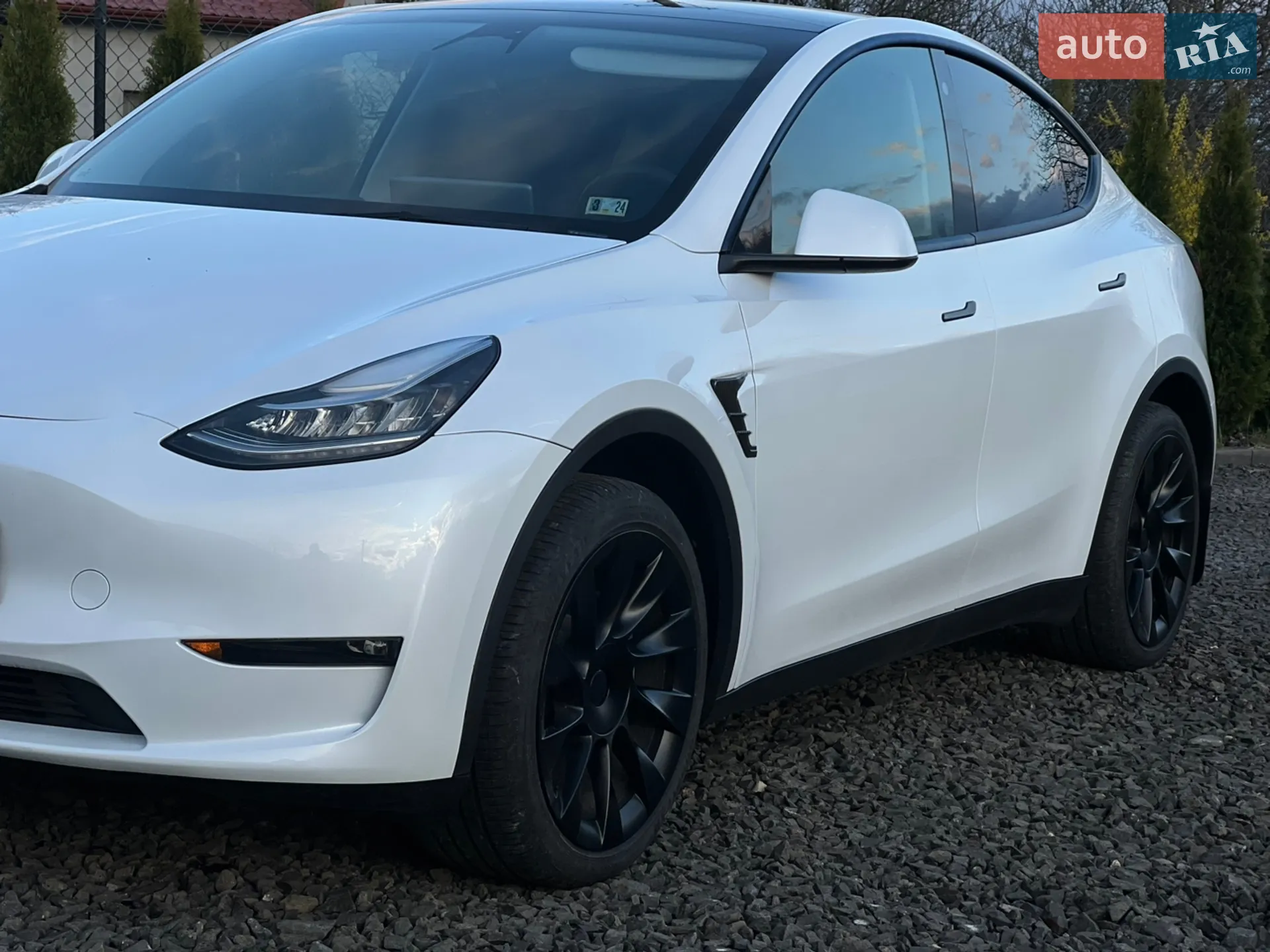 2023 Tesla Model Y - мініатюра 3