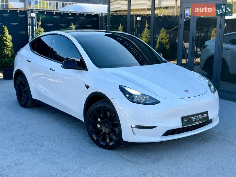 Внедорожник / Кроссовер Tesla Model Y 2023 в Киеве