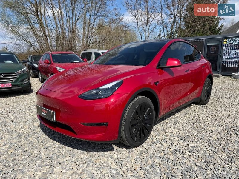 Tesla Model Y 2023